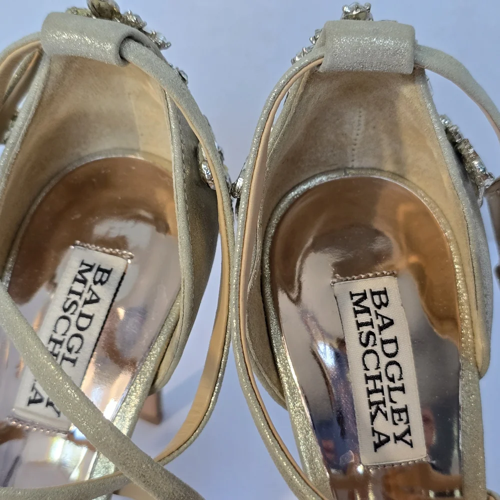 Badgley Mischka Champagne Gold Crystal Embellished Heels 7.5 - Picture 4 of 9